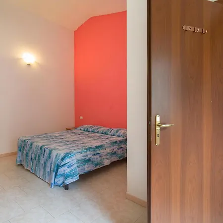 Ferienhaus Awesome In Zambrone With House Sea View