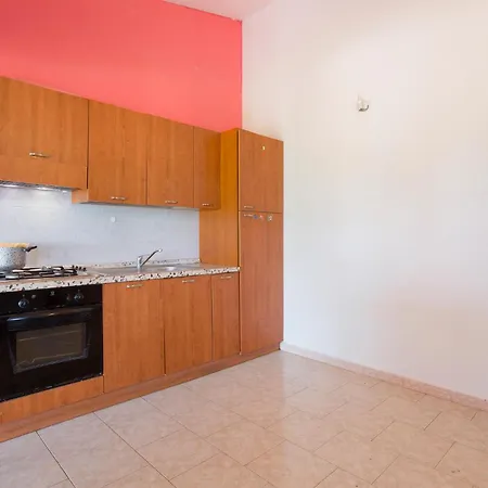 Awesome In Zambrone With House Sea View Ferienhaus *
