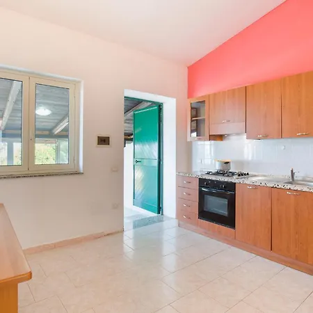 Awesome In Zambrone With House Sea View Ferienhaus Zaccanopoli